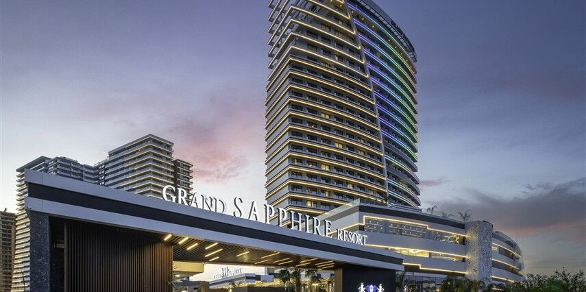 Grand Sapphire Resort
