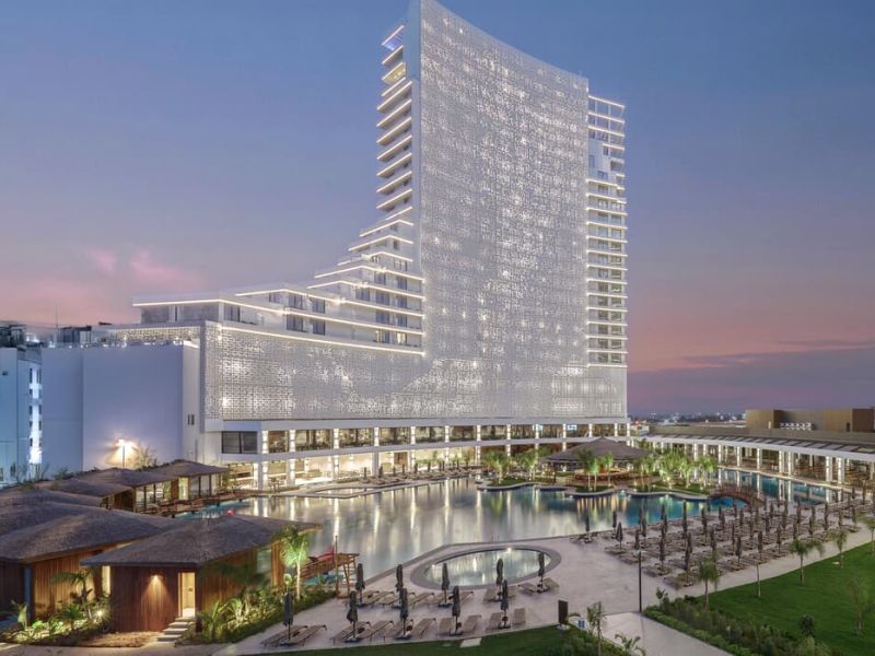 Grand Sapphire Resort