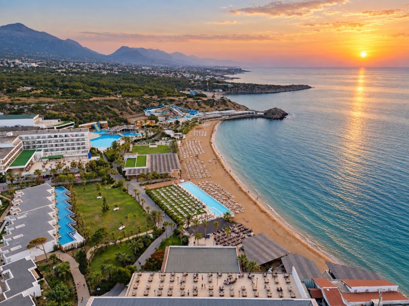 Acapulco Resort Convention SPA Hotel