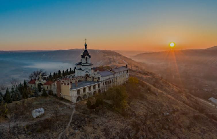 Gizli Cennet Moldova Hisky Hava Yolları ile 
