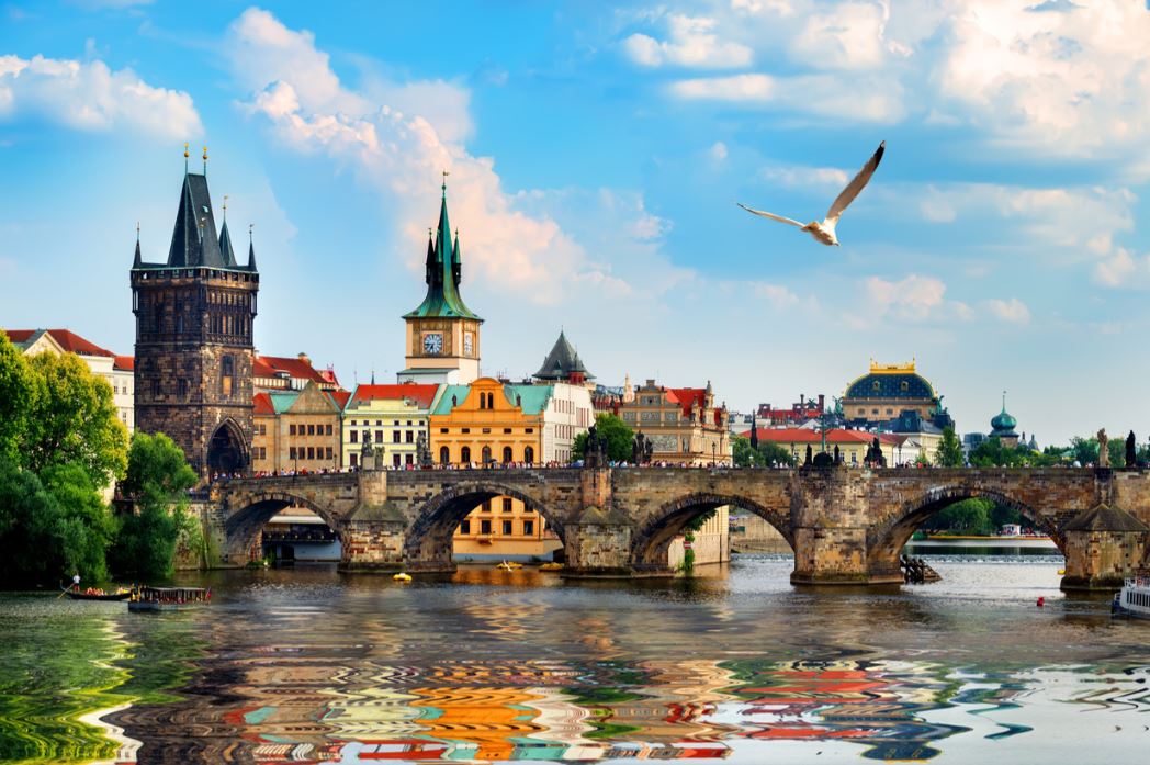 Orta Avrupa Turu Gündüz Ekstra Turları Dahil Ajet HY İle 7 Gece 8 Gün Promosyon (BUD-PRG)