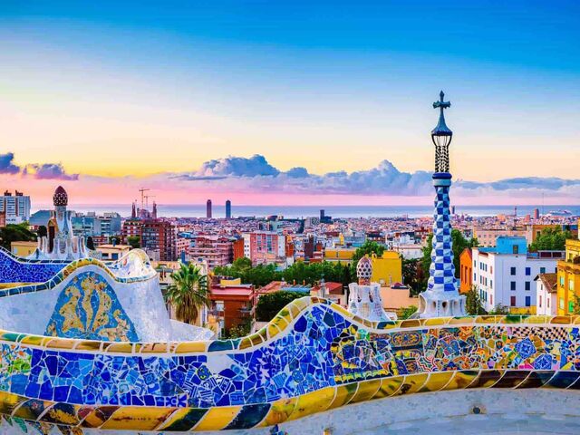 MADRİD & VALENCİA & BARCELONA                              