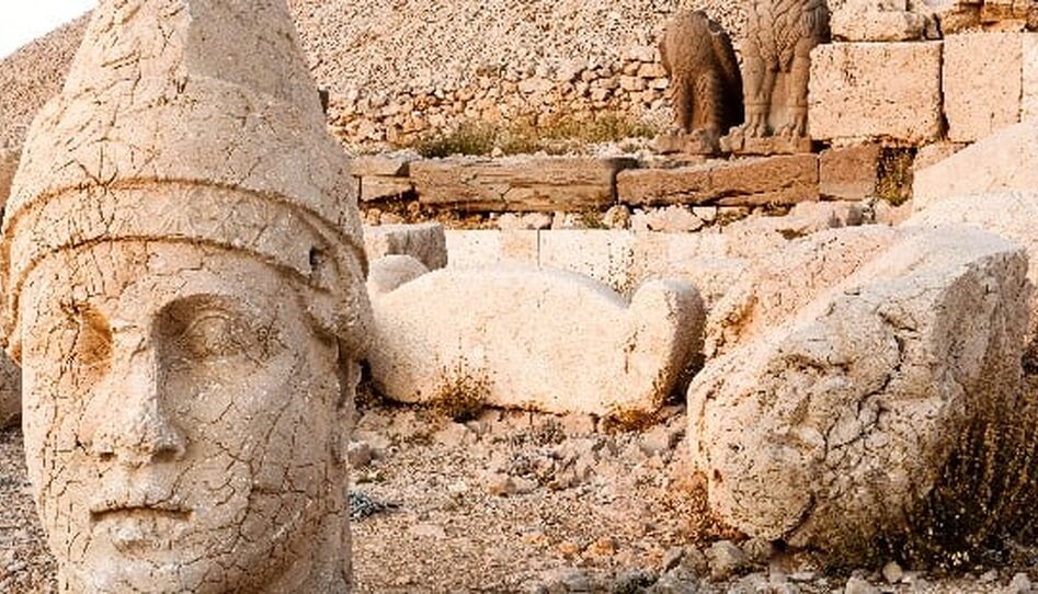Uçaklı Tarihin Sıfır Noktası Göbeklitepe Nemrut Ve Mardin Turu Thy İle 3 Gece Konaklamalı İstanbul Çıkışlı