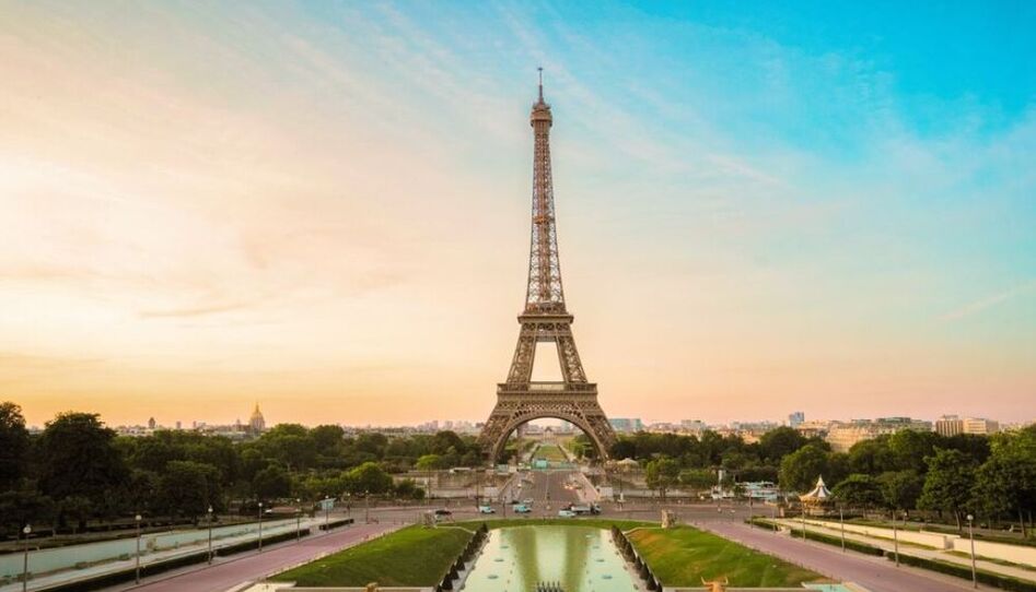 Paris & Disneyland 2026 TK (CDG-CDG)