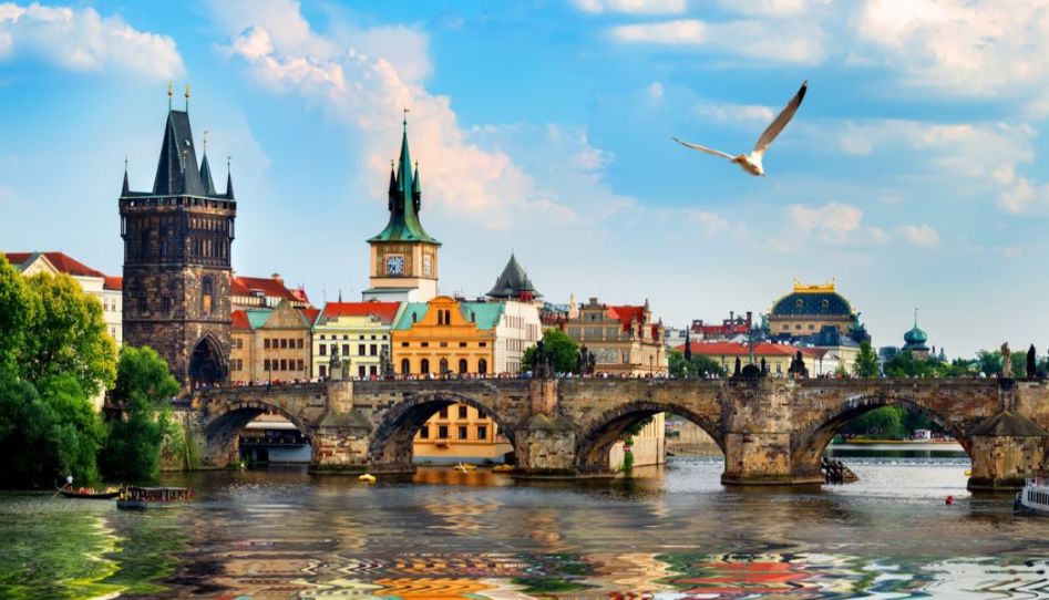 Orta Avrupa Turu Gündüz Ekstra Turları Dahil Ajet HY İle 7 Gece 8 Gün Promosyon (BUD-PRG)