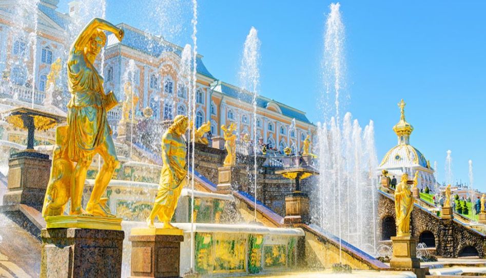Kral & Kraliçe : St.Petersburg & Moskova