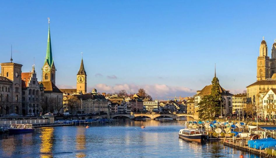 Noel Zamanı Grand Alpler Üçgeni ve Alsace Turu Ajet ile ( ZRH-ZRH )